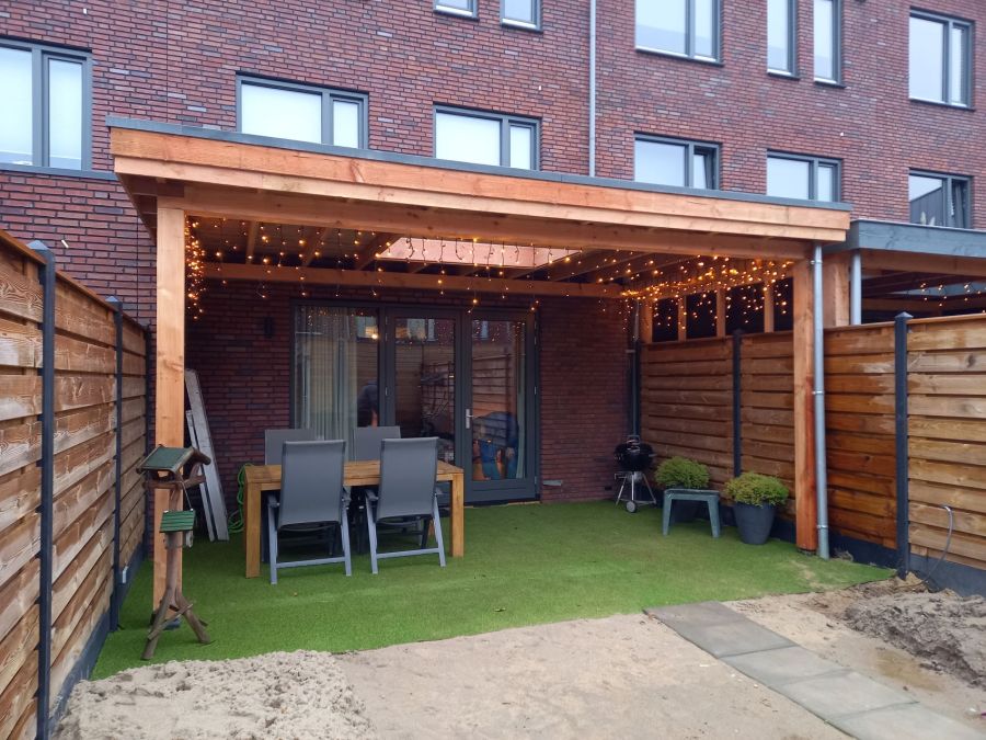 Luxe Tuinkamer Aanbouw: Douglas, Glazen Schuifdeuren en Lichtkoepel Velp