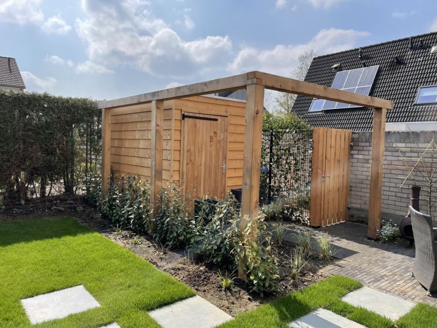 Modern Douglas Tuinhuis in Vorden