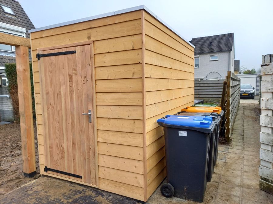 Modern Douglas Tuinhuis in Vorden