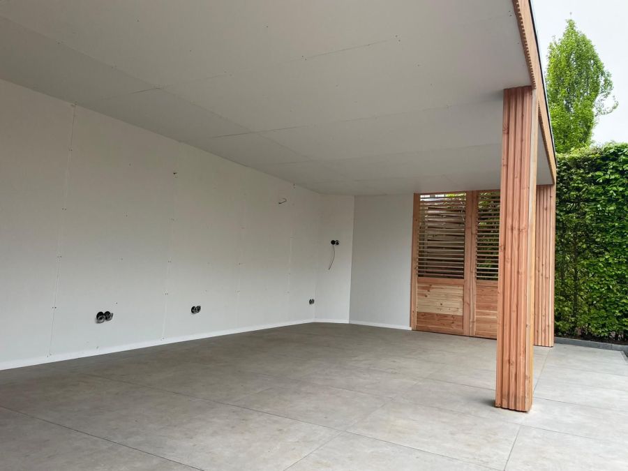 Modern genieten in Doesburg: Berging en Overkapping in stijl