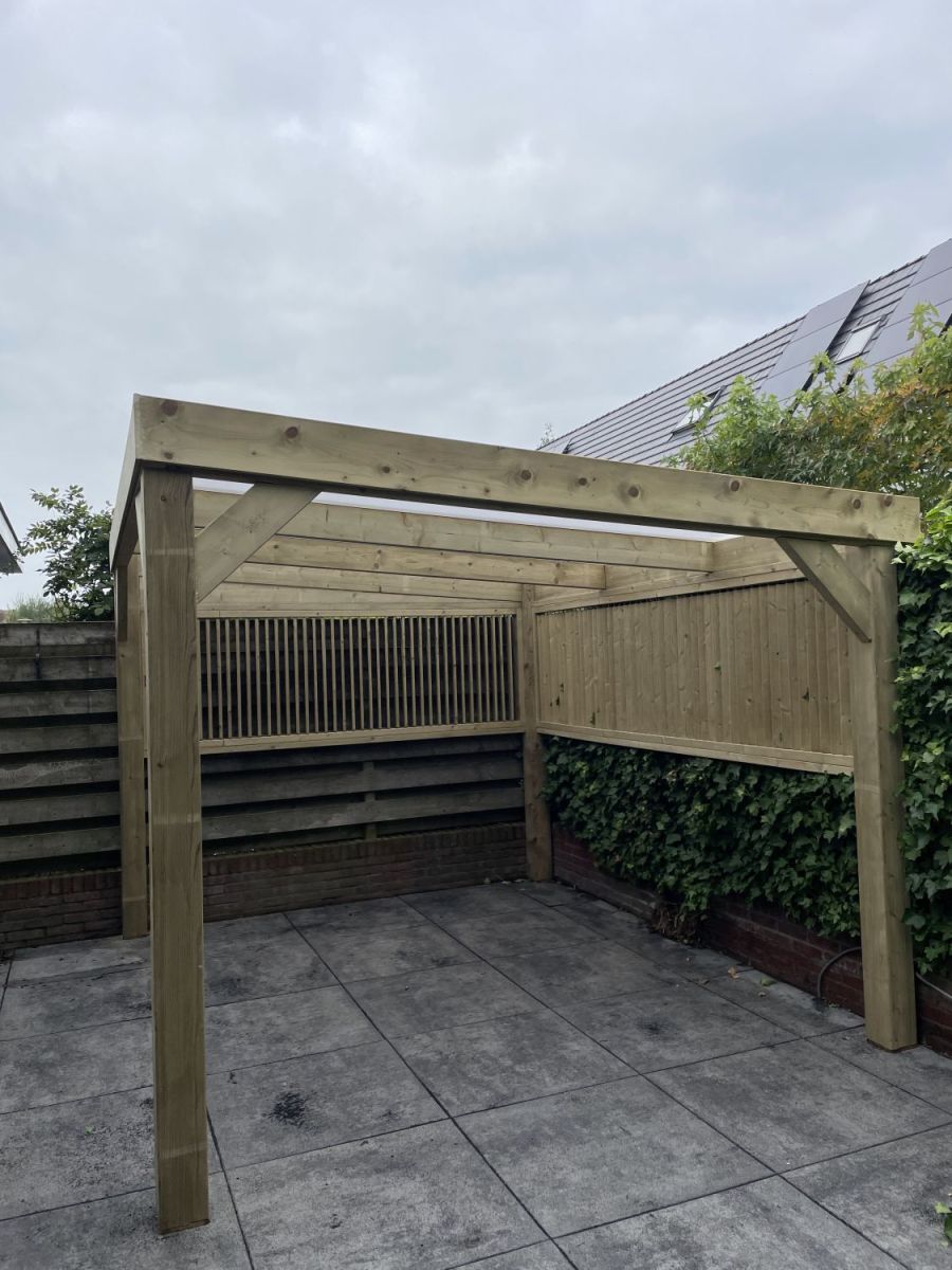 Vuren Overkapping in Steenderen