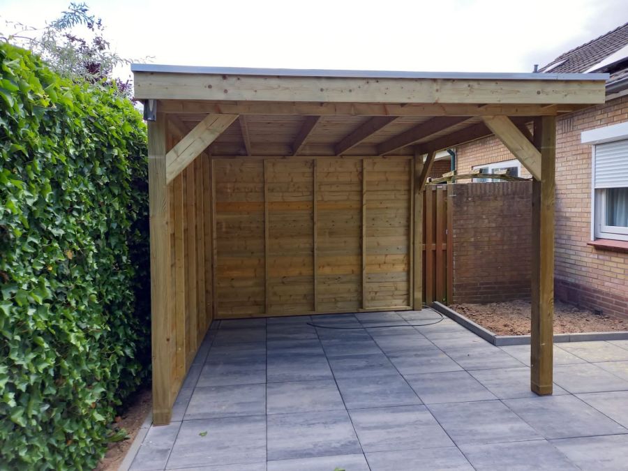 Vuren Overkapping in Wehl