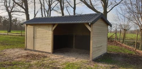 Landelijke Schuur Varsseveld: Duurzaam en Compleet