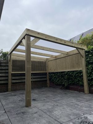 Vuren Overkapping in Steenderen